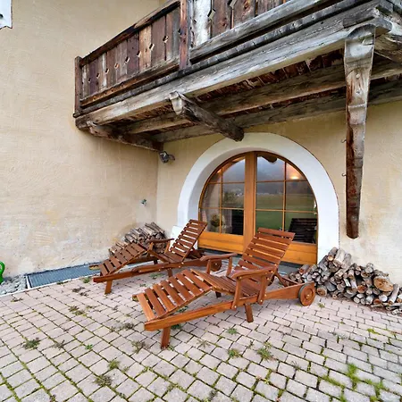Chesa Romana - Apartment Silvaplana