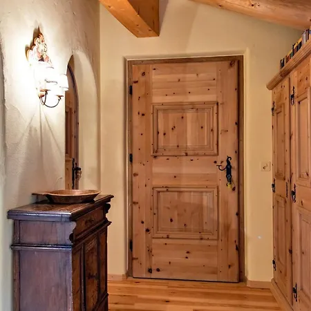 Apartment Chesa Romana - *