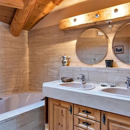 Apartment Chesa Romana - *